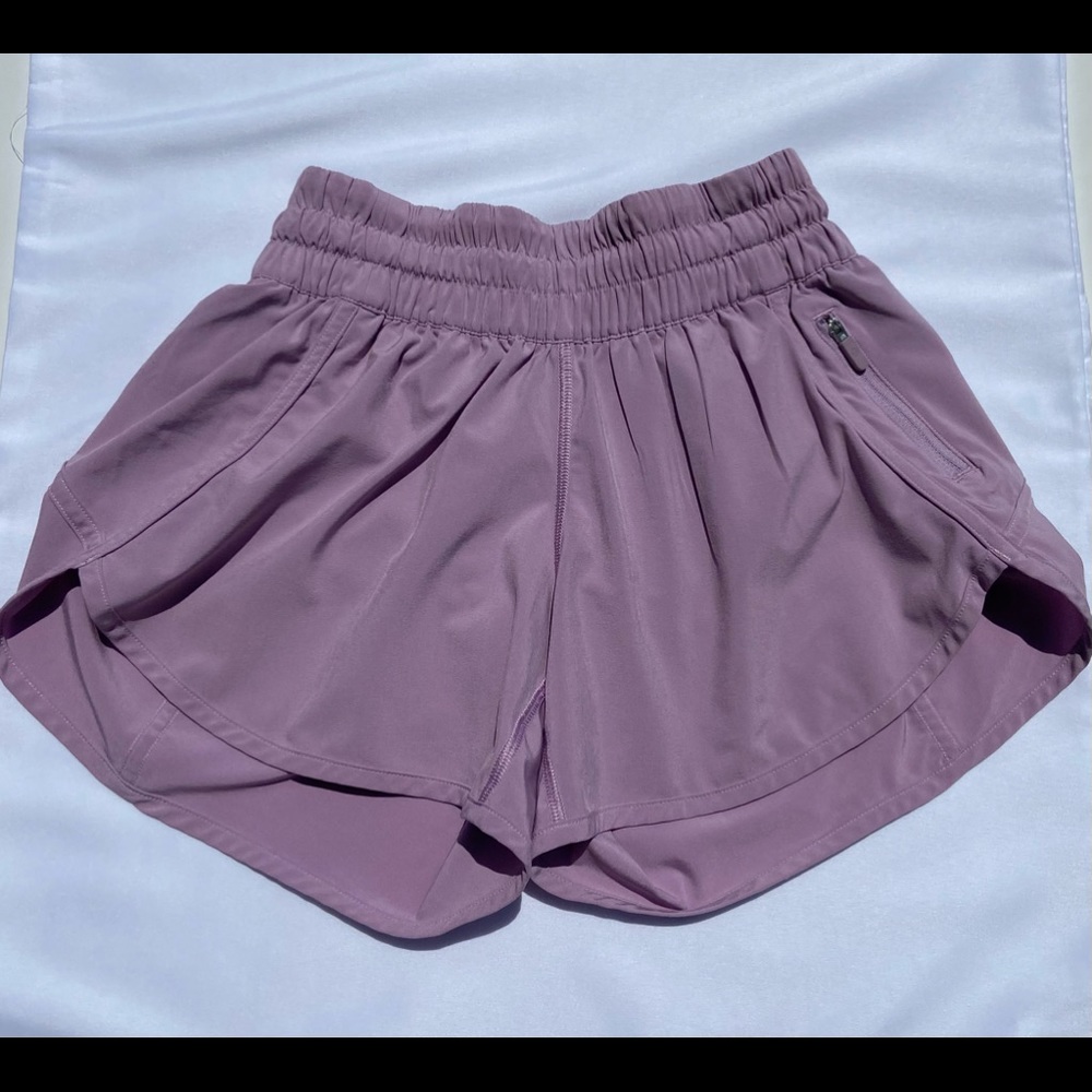 Lululemon  shorts sz 4 .Washed but never worn